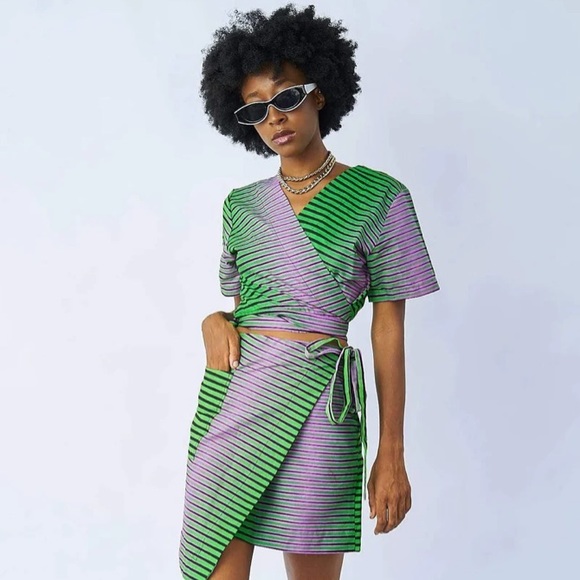 NWT Yevu Clothing Wrap Top - Ice Cream Print Size Small - Picture 1 of 8